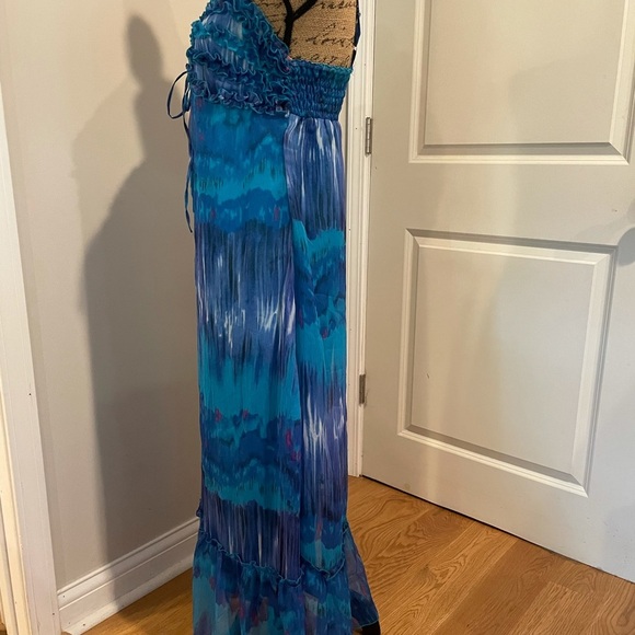 Live and let live maxi dress - Picture 3 of 7